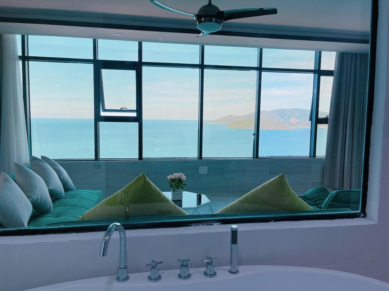 Gold Beach Nha Trang Apartment Esterno foto