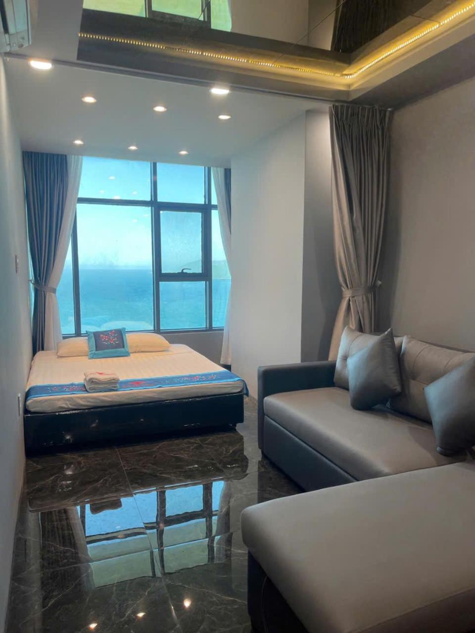Gold Beach Nha Trang Apartment Esterno foto