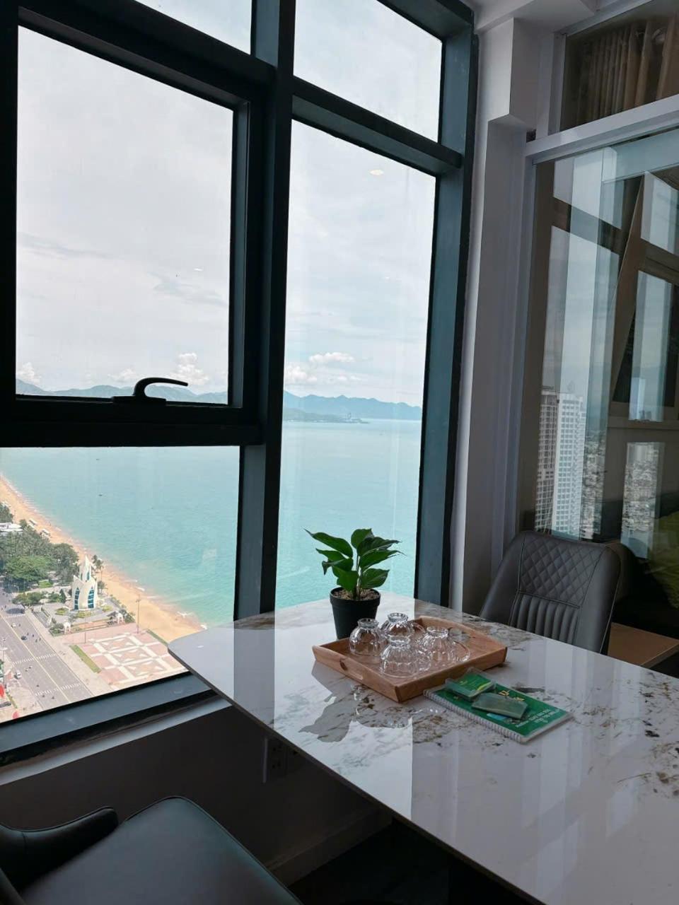 Gold Beach Nha Trang Apartment Esterno foto
