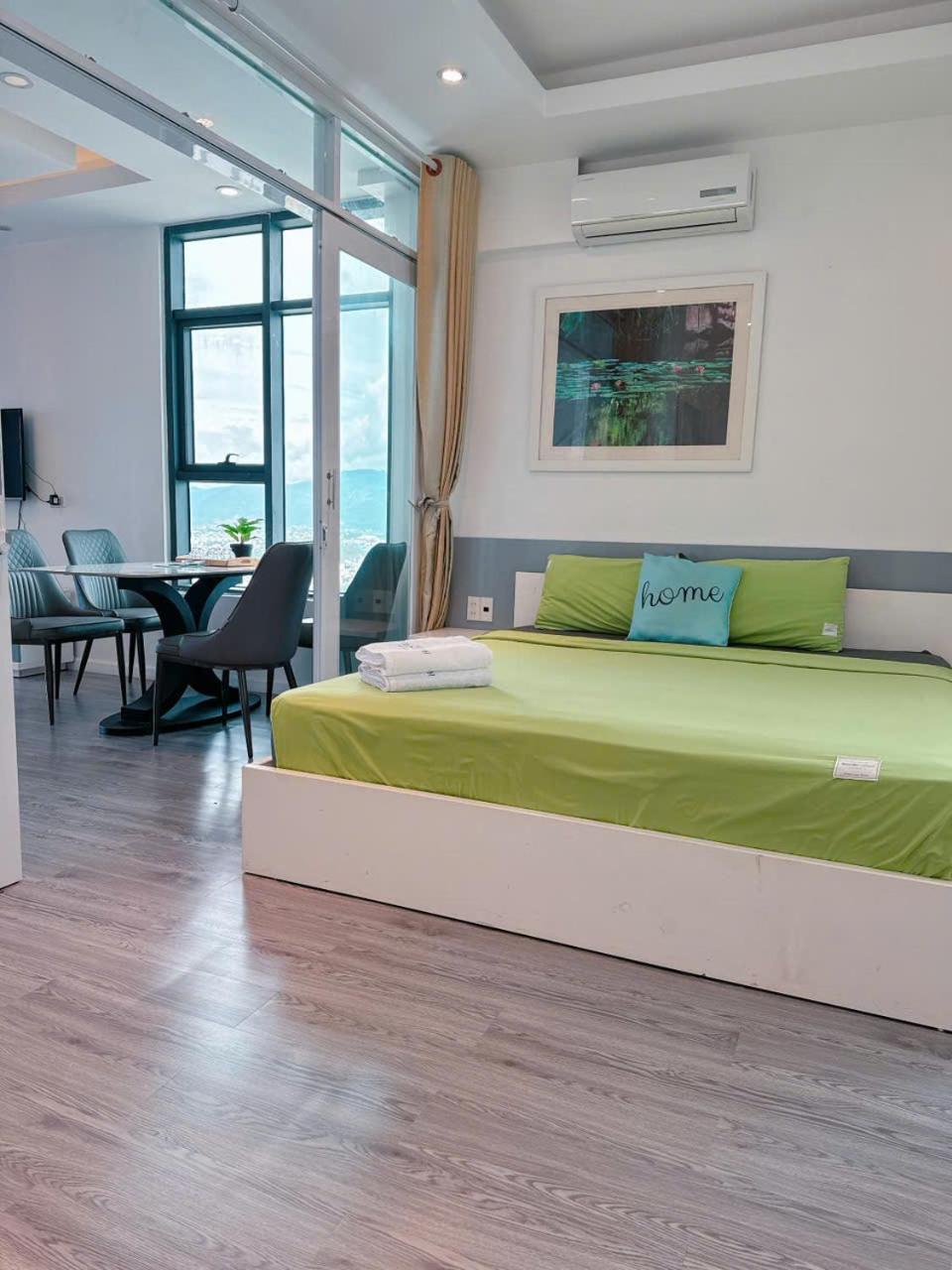 Gold Beach Nha Trang Apartment Esterno foto